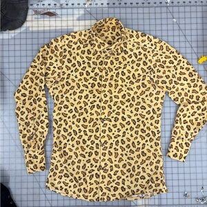 Cat’s meow 🐆 Leopard Button-up Shirt